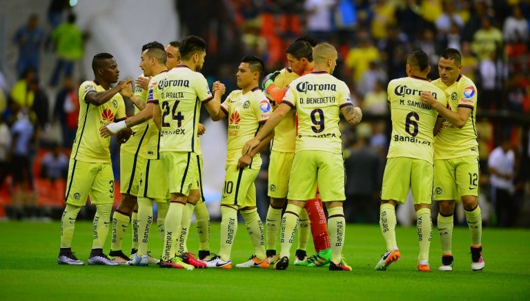 Jugadores de América antes de un partido