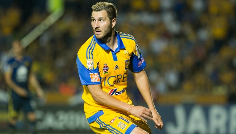 Gignac durante un encuentro con Tigres