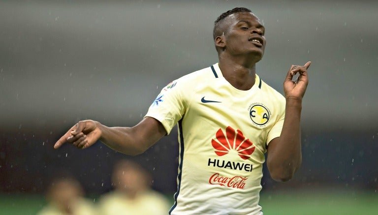 Darwin Quintero en plena celebración de gol