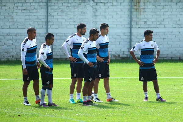 Los jugadores de Chivas en un entrenamiento