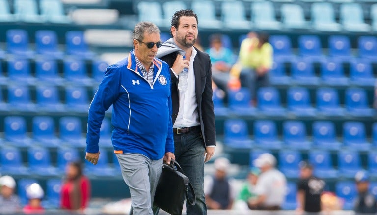 Tomás Boy previo a un partido de Cruz Azul