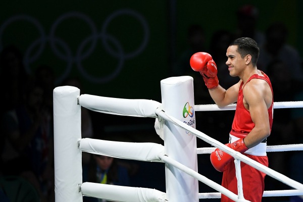 Misael sonríe tras ganar una de sus peleas en Río