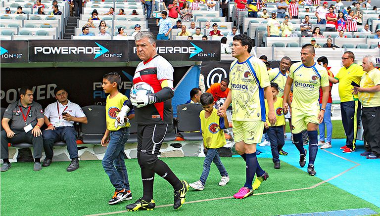 Zelada encabeza a las leyendas de América en el Jalisco