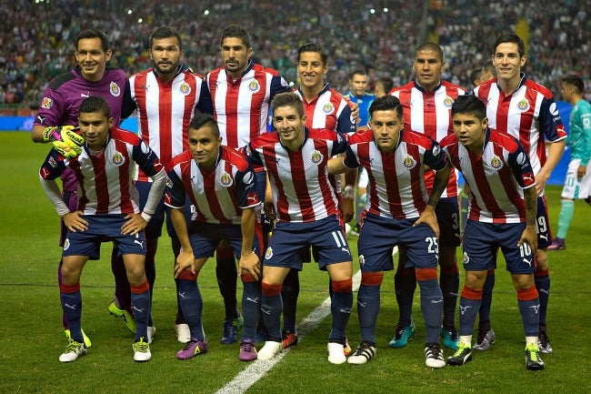 Once inicial de Chivas contra León en la J16 del A2016