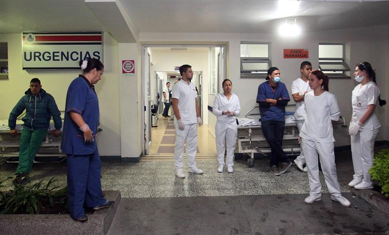 Cuerpos médicos esperaron para atender a sobrevivientes 