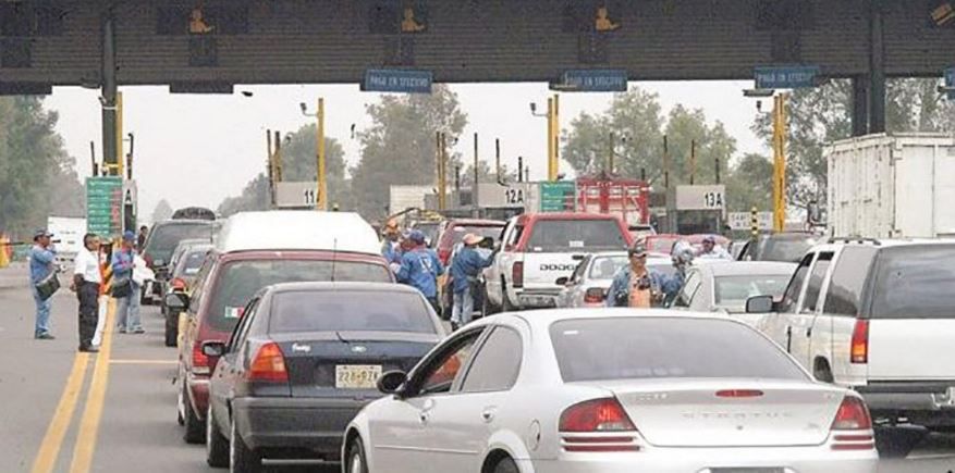 La México-Querétaro fue bloqueada en protesta a gasolinazo