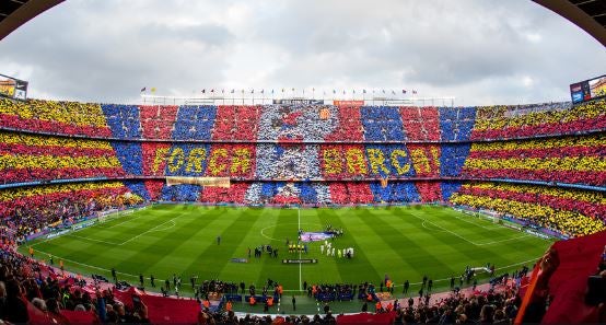 Último mosaico en Camp Nou, durante el Clásico de finales de 2016