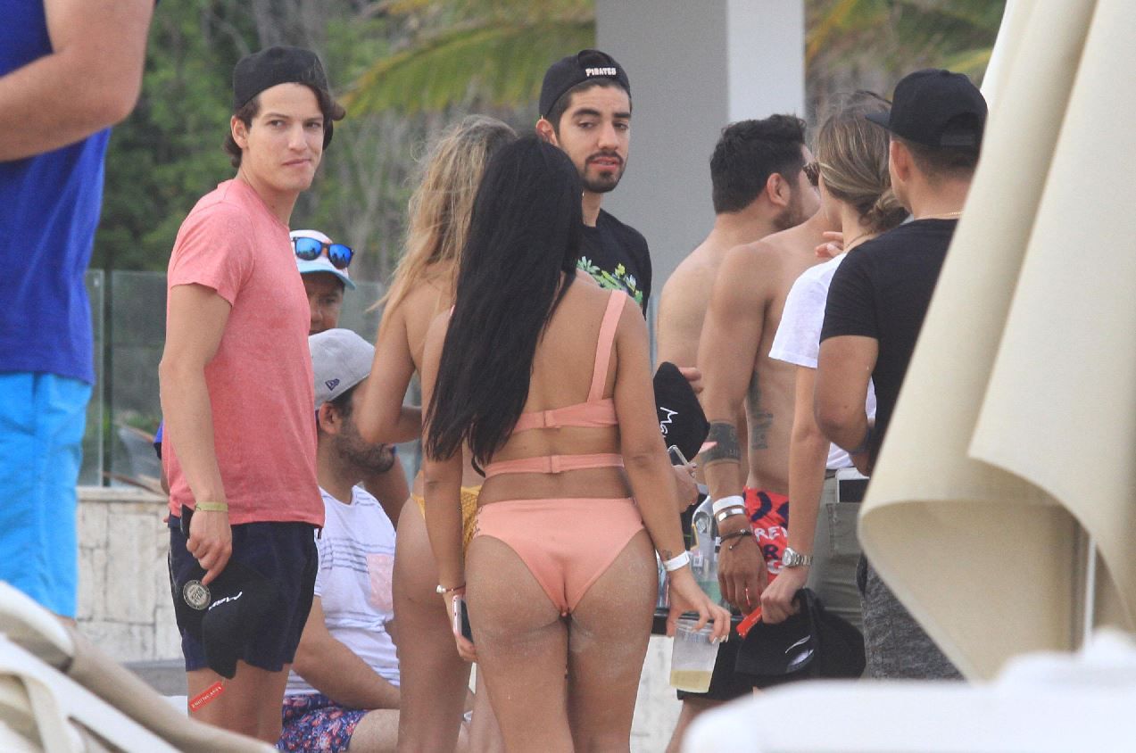 Fierro y Pizarro disfrutando de la fiesta en Playa del Carmen