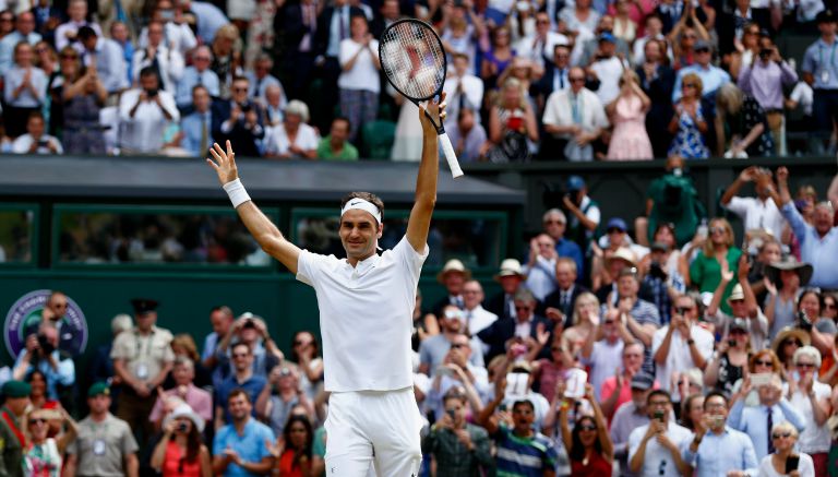 Roger Federer celebra su victoria frente a Cilic