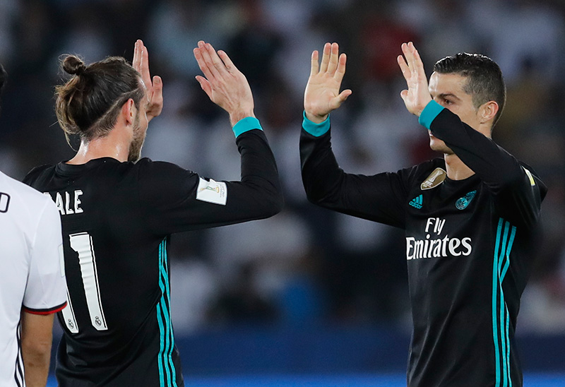 CR7 y Bale celebran un gol frente al Al-Jazira