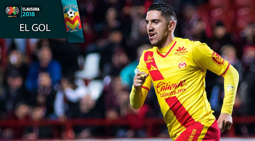 Diego Valdés festeja gol de tiro libre contra Tijuana