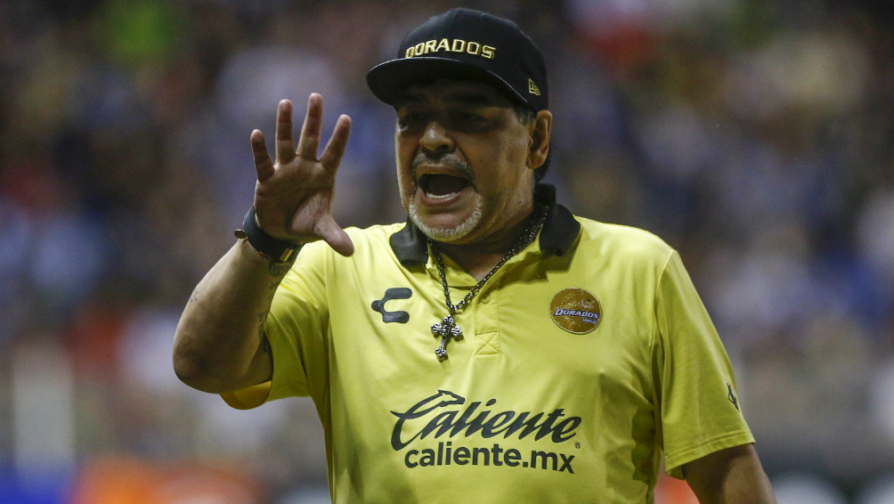 Maradona durante un partido de Dorados
