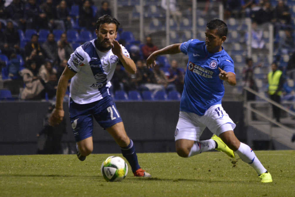 Elías Hernández durante el juego ante Puebla