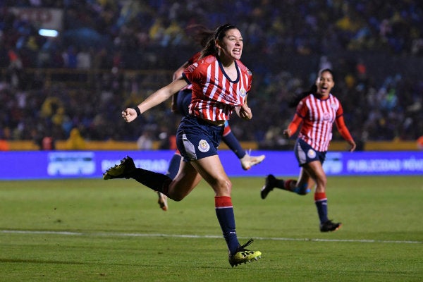 Norma Palafox celebra su anotación frente a Tigres