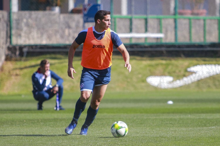 Marcone, durante un entrenamiento con Cruz Azul 