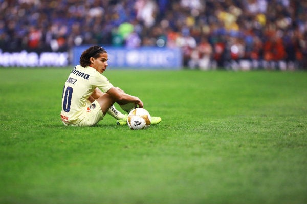 Lainez durante el encuentro ante Cruz Azul