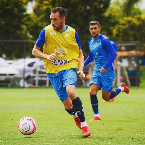 Mancuello durante entrenamiento de Cruzeiro 