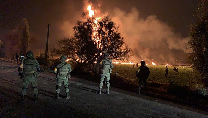 Explosión del oleoducto de Pemex 