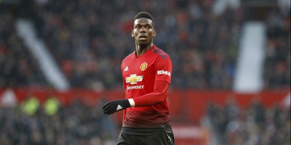 Pogba durante un partido con el United