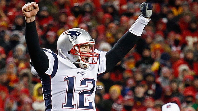 Tom Brady celebra la victoria de Patriots