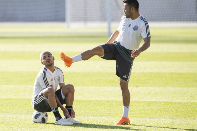 Marco Fabián, durante un entrenamiento con el Tri