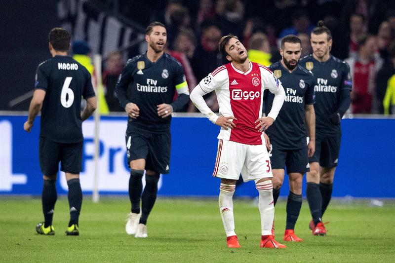 Jugadores del Real Madrid muestran molestia contra Ajax