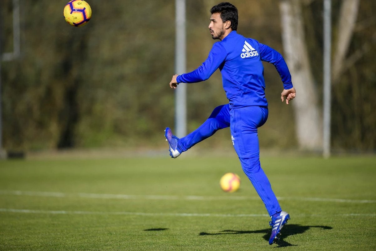 Alanís en práctica con el Real Oviedo 