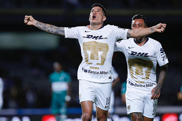 Iturbe festeja gol contra Zacatepec