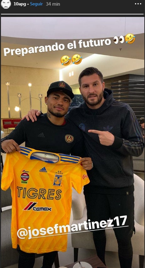 André-Pierre Gignac se tomó una foto con Josef Martínez