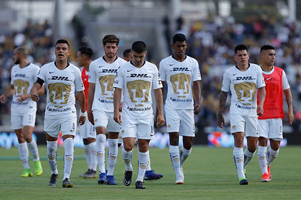 Jugadores de Pumas tras la derrota contra Lobos