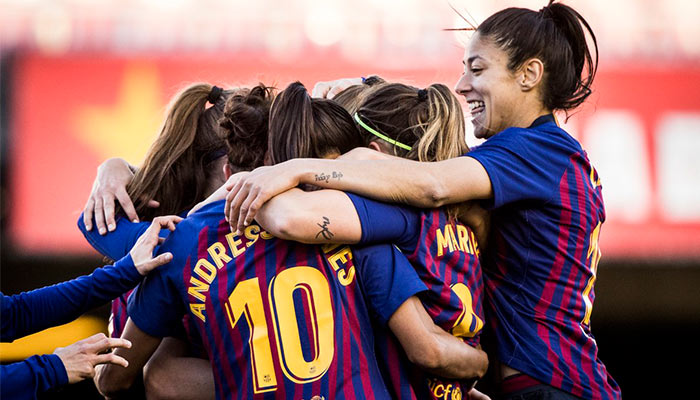 Barcelona femenil festejando un gol 