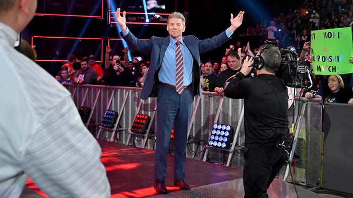 Vince McMahon aparece en SmackDown