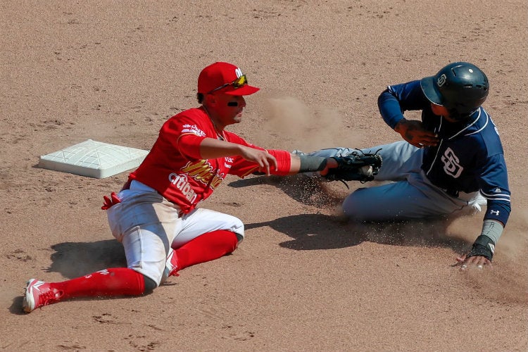 Diablos Rojos y Padres se enfrentan en el Alfredo Harp Helú