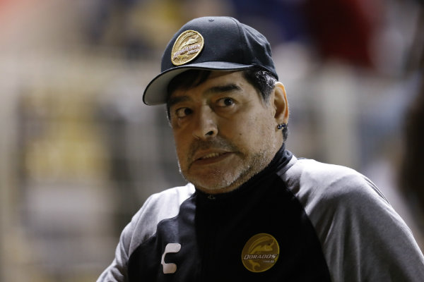 Maradona durante un encuentro ante el Querétaro 