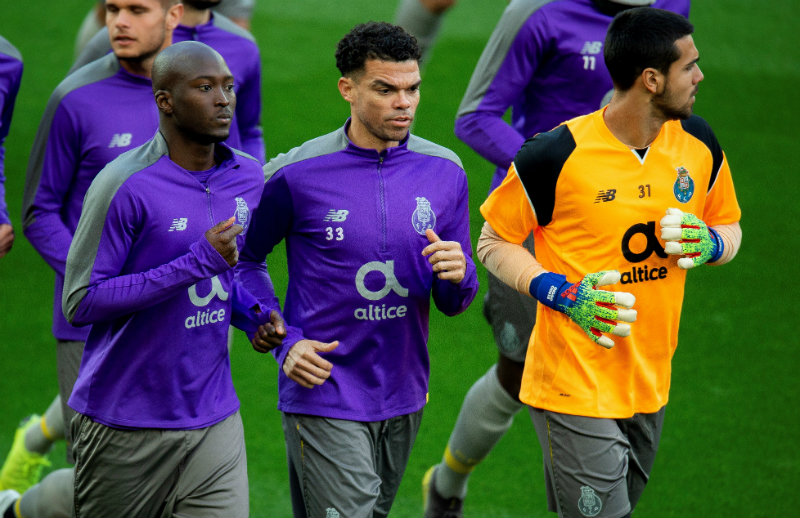Pepe durante un entrenamiento con el Porto