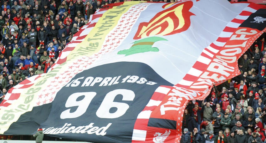 Mosaico en homenaje a la gente que perdió la vida en Hillsborough