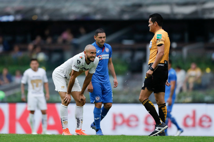 Carlos González lamenta error en el duelo contra Cruz Azul