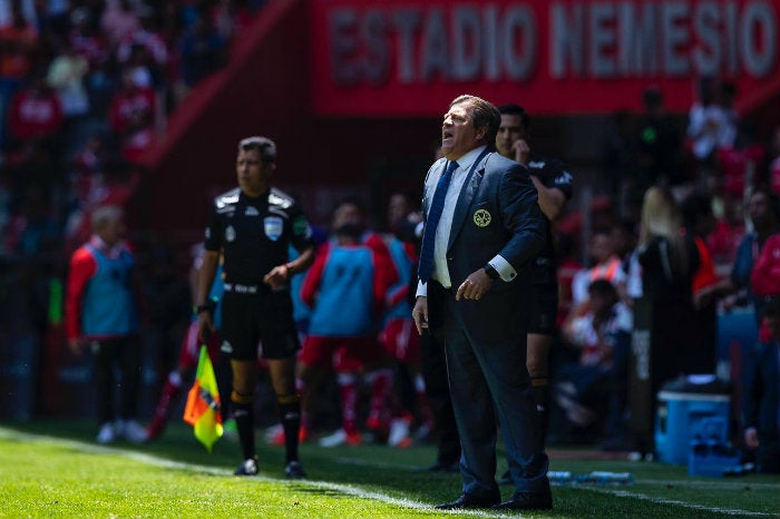 Herrera reclama durante el partido