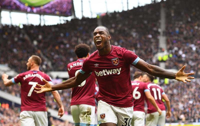 Michail Antonio festeja su gol contra el Tottenham 