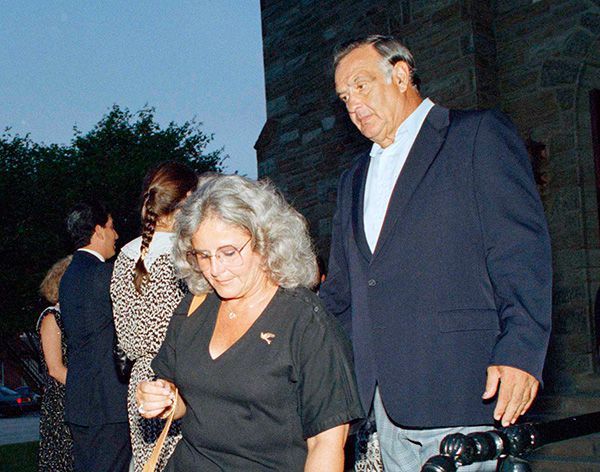 Gino Marchetti junto a su esposa Joan 