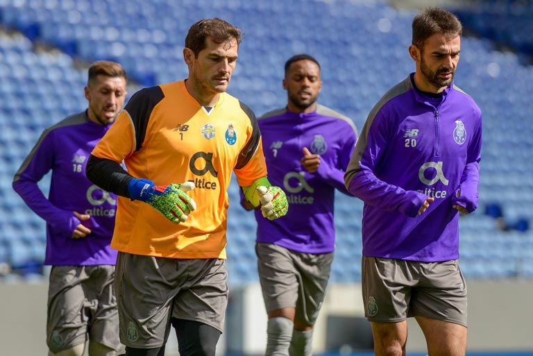 Iker Casillas en el entrenamiento del Porto