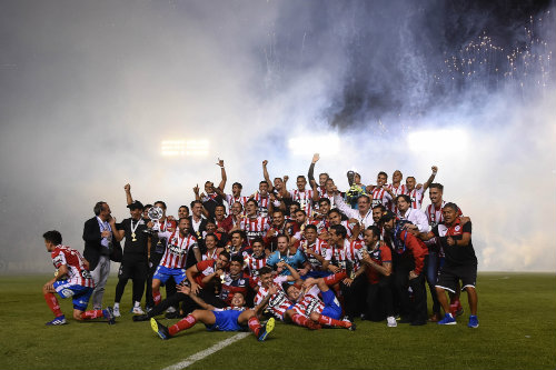 Atlético de San Luis celebra luego de conquistar el título del Ascenso
