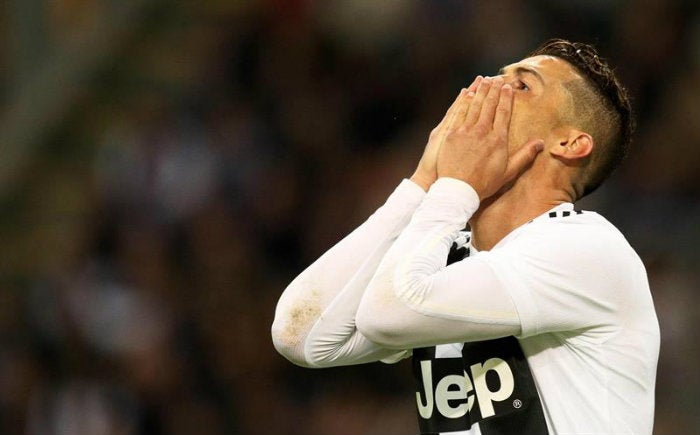 Cristiano se lamenta en partido de Juventus