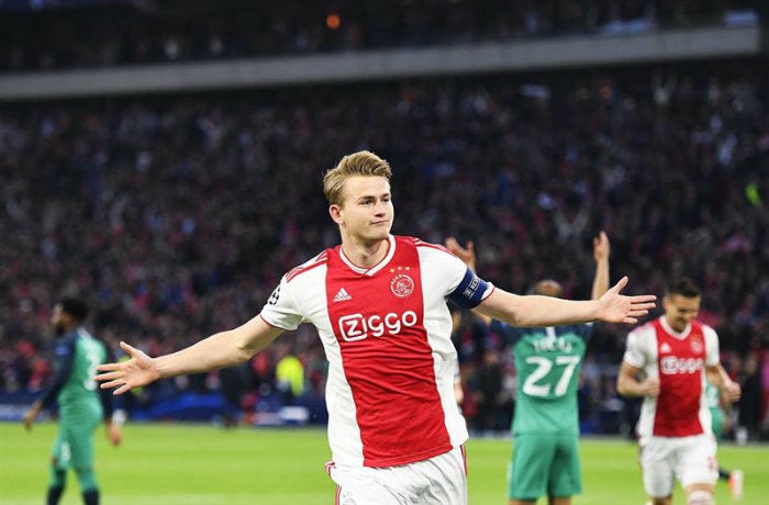 Matthijs de Ligt durante el partido contra Tottenham