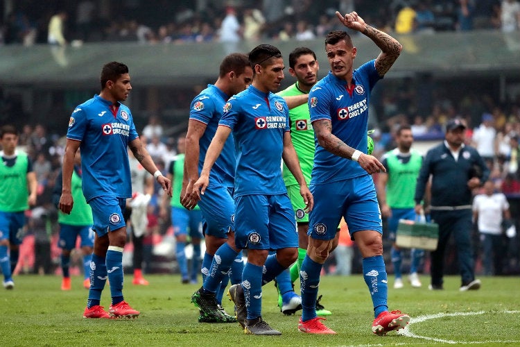 Cruz Azul se marcha al descanso en la Vuelta vs América