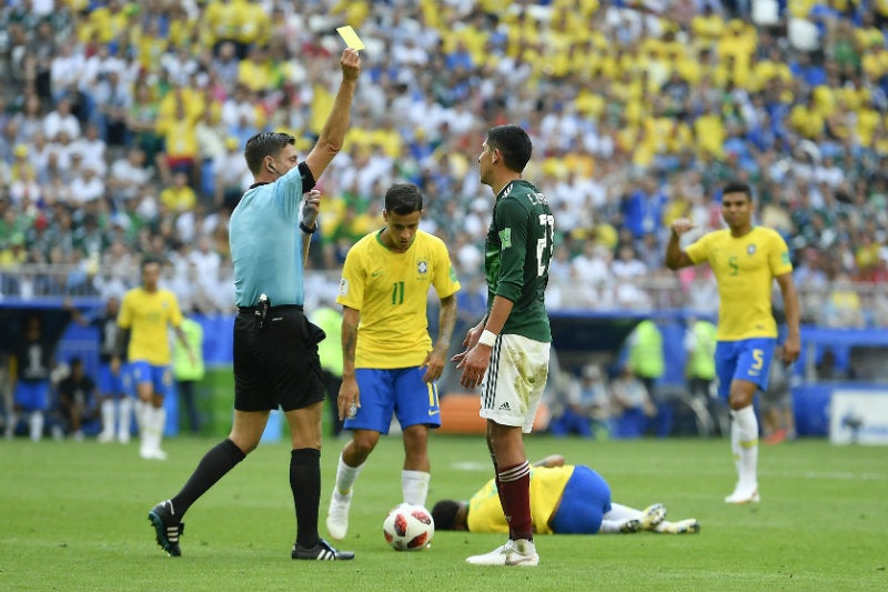 Rocchi amonesta a Álvarez en el Mundial de Rusia 2018