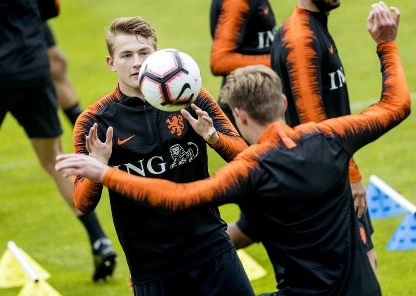 Ligt durante el entrenamiento de la selección de Holanda 