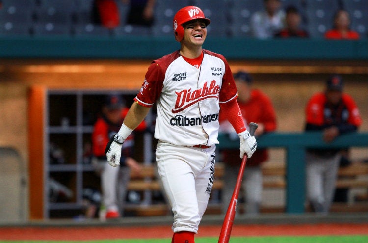 Emmanuel Ávila celebra triunfo de Diablos Rojos