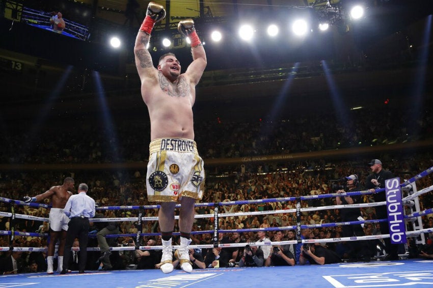 Andy Ruiz celebra victoria frente a Joshua 