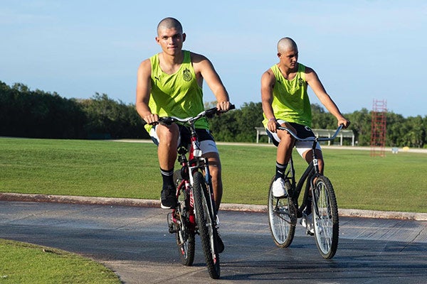 Los de la 'novatada' también tomaron la 'bici'